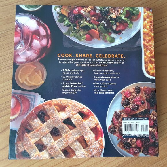 Taste of Home Hardcover/Binder Cookbook - Picture 8 of 8